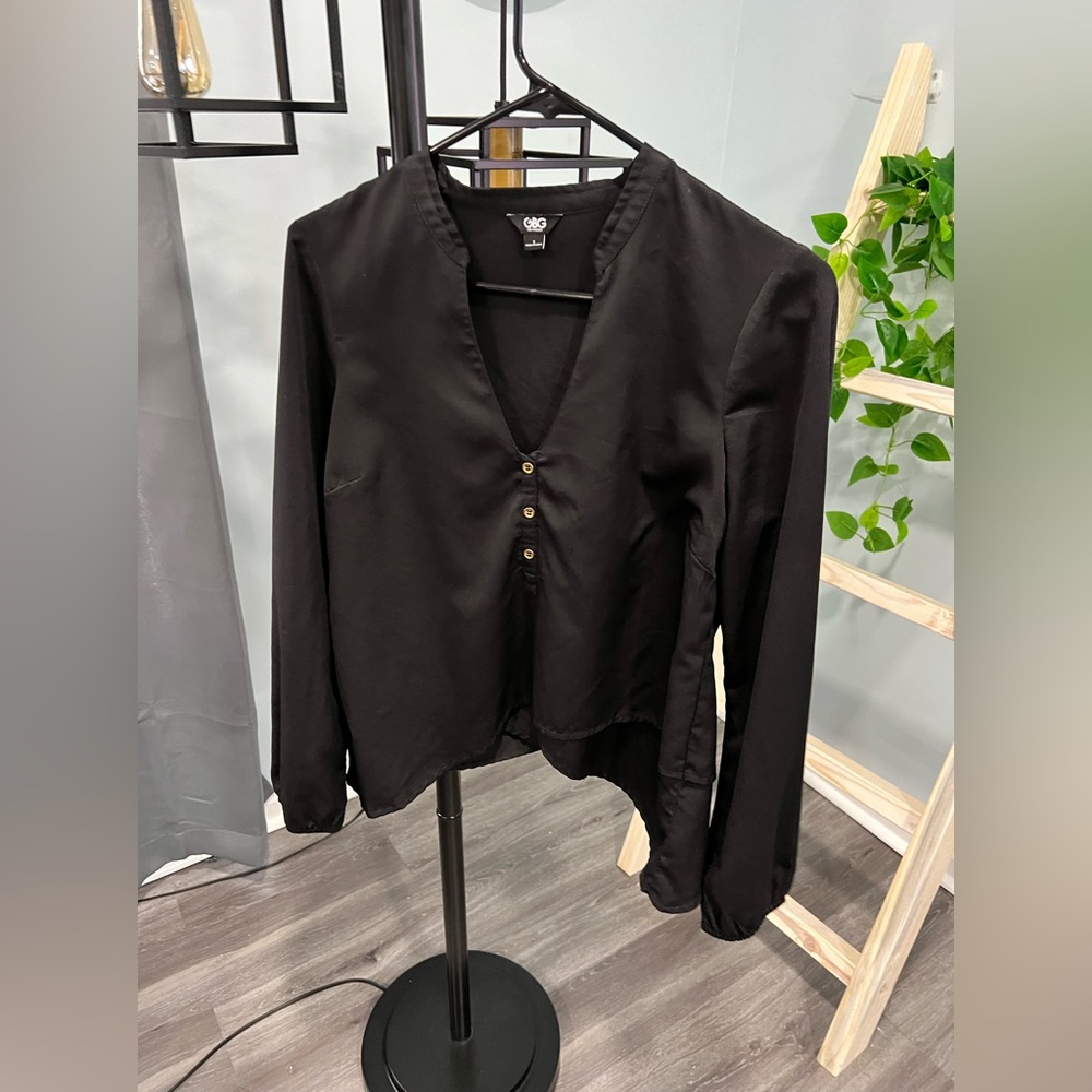 G by Guess black top